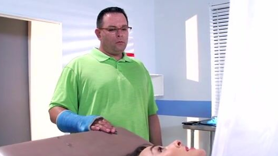 Experienced Doctor Gives Mature Patient A Full Exam!