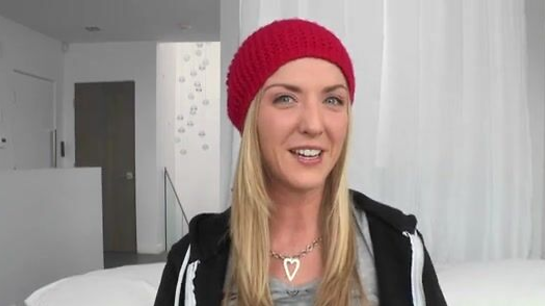 She Loves Squirting Like Crazy During Sex