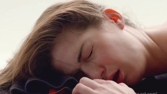 Experienced Masseuse Knows Exactly How To Make A Girl Cum Hard