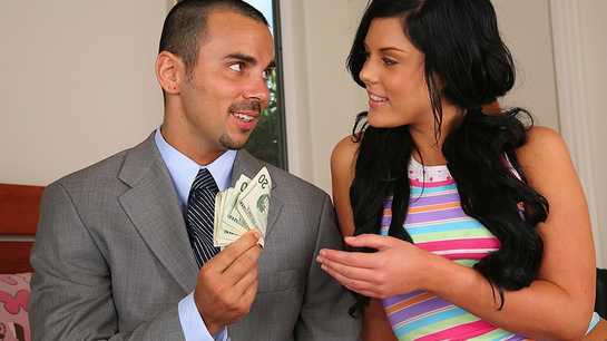 She Had No Problem Fucking The Bald Guy For Cash!