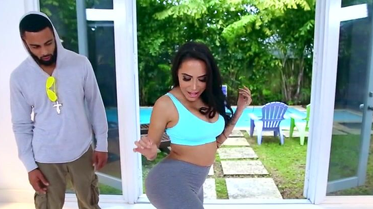 He Couldn’t Resist Fucking This Girl With Her Massive Juicy Ass!