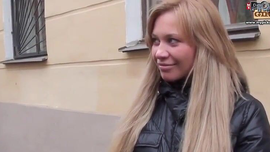 Pickup Guys Convince Cute Olya To Get Fucked!