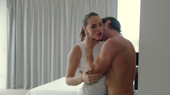 Tori Loves Cocaine Sex And Seduced The Agent With Her Strict Side!