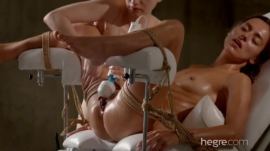Real Female Orgasm From Juicy Erotic Clit Massage!