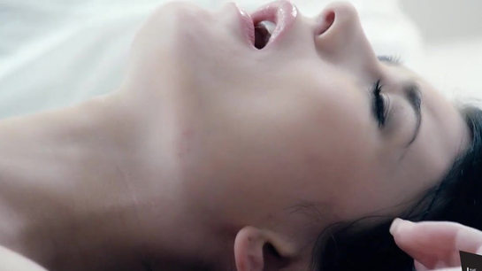 He Gently Fucks Beautiful Girl And Cums All Over Her Belly!