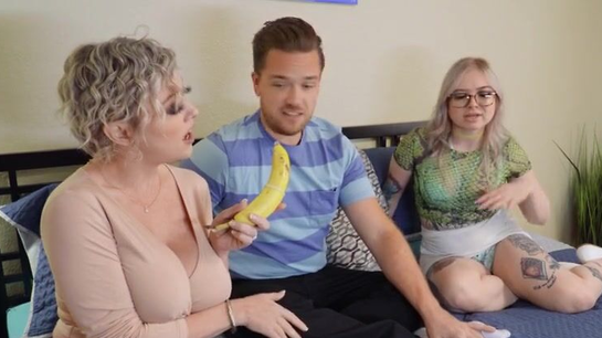 Anal Cheating With My Girlfriend's Sexy Stepmom!