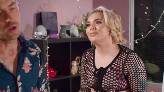 She Let A Stranger Into Her House Just For Rough Anal Sex!