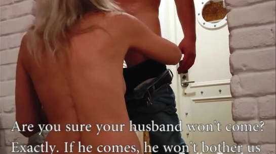Married Woman Seduces The Photographer And Cheats On Hubby!