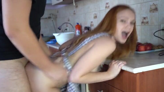 Fucked Her From Behind Before She Finished Breakfast!