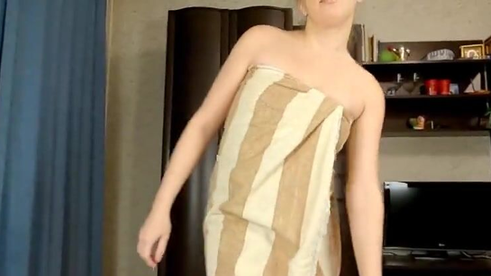 "Good You're Home!" – She Forgot Something And Took My Cock!
