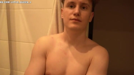 Horny Girl Seduces The Delivery Guy For Hot Home Sex!
