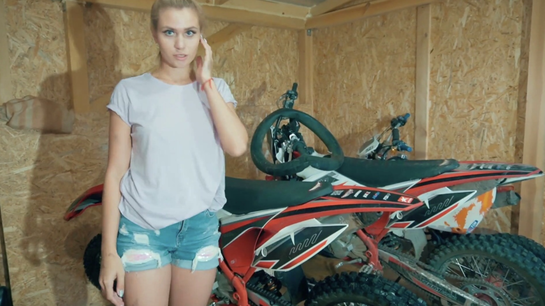 Thought I Was Just Picking Up My Bike But Met Her And Fucked