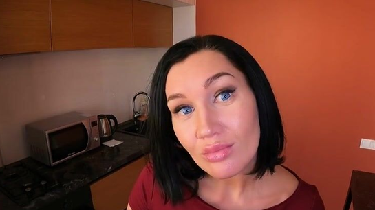 Horny Stepmom Wants Stepson And Fucks Him When He Visits!