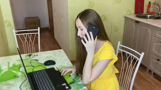 My Laptop Broke So I Called My Friend For Some "Help"!