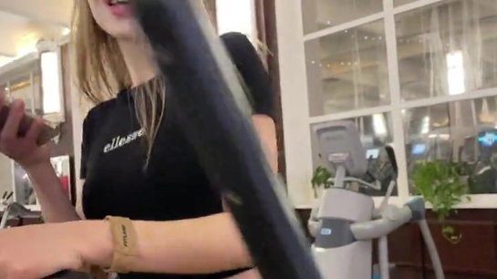 Quick Fuck With Hot Russian Fitness Girl At The Gym!