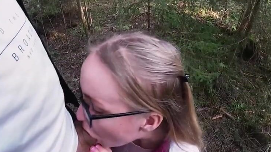 My GF Loves Sucking Cock And Taking Anal Creampie Outdoors!