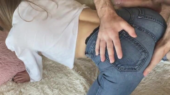 Tinder Girl With Perfect Ass Came For Massage And Got Destroyed!