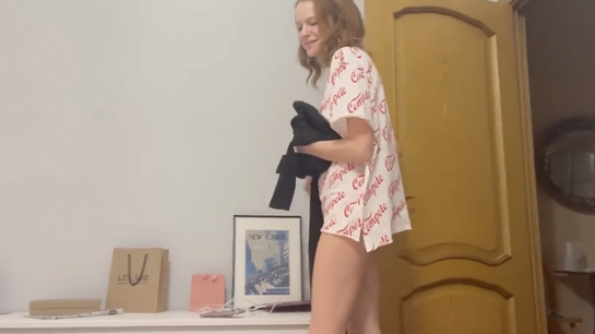 First Tinder Date Ended With My Cock Deep In Her...