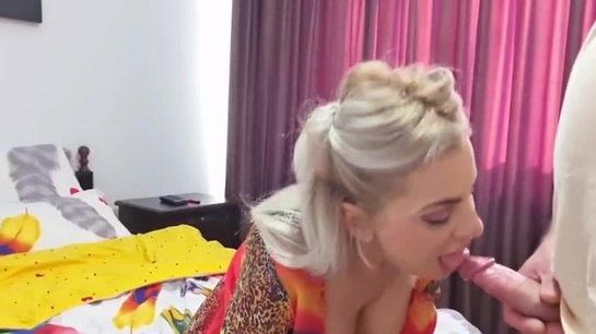 Morning Anal Pound With My Horny Stepmom!