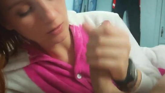 Cute Russian Babe Helped Boyfriend Cum Before Bed!