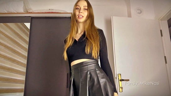 Stepsister Begged For Raw Creampie No Condom!