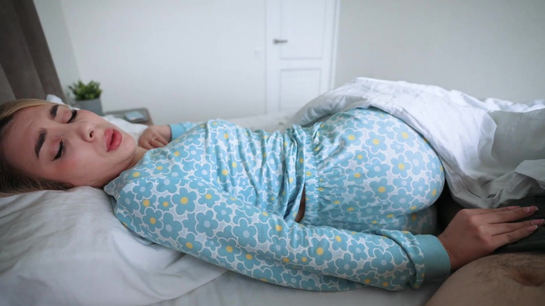 Filmed My Girlfriend Giving a Sloppy Home Blowjob...