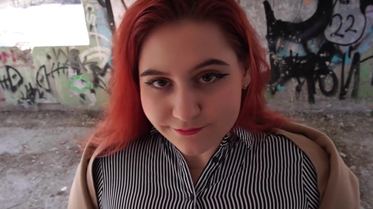 Sexy Realtor Seduces Client And Fucks Him In Empty House!