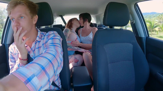 Outdoor Fuck in Car Ended with Double Creampie in Her Juicy Pussy!